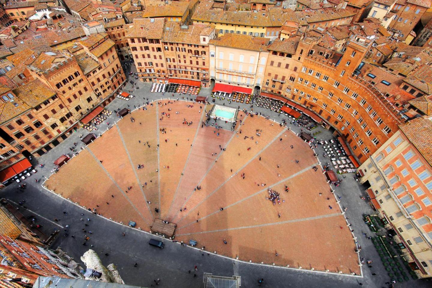 Stilnuovo Charming Apartment In Siena'S Historic Center, Very Close To Piazza Del Campo Exterior photo